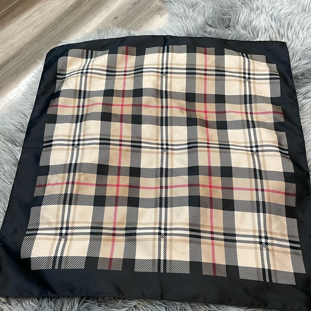 20 x 20 inch scarf